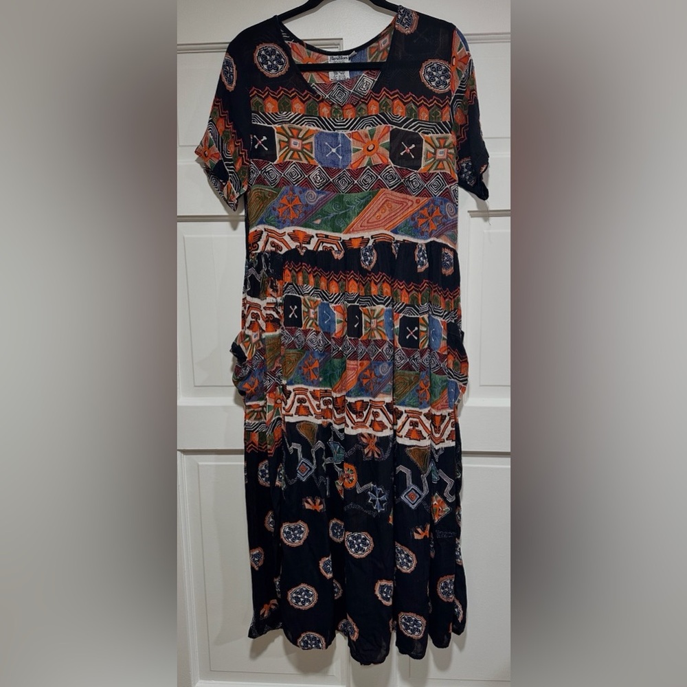 Papillon Blanc Multicolor Geometric‎ Midi Dress size Medium